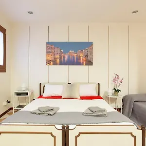 Residenza Giulia , Venise Italie
